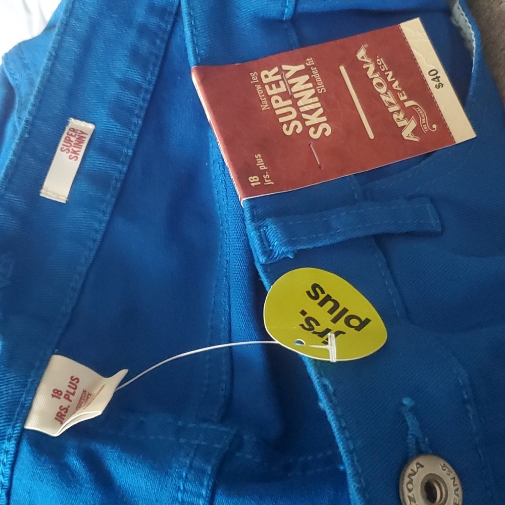 Jeans - Picture 4 of 4